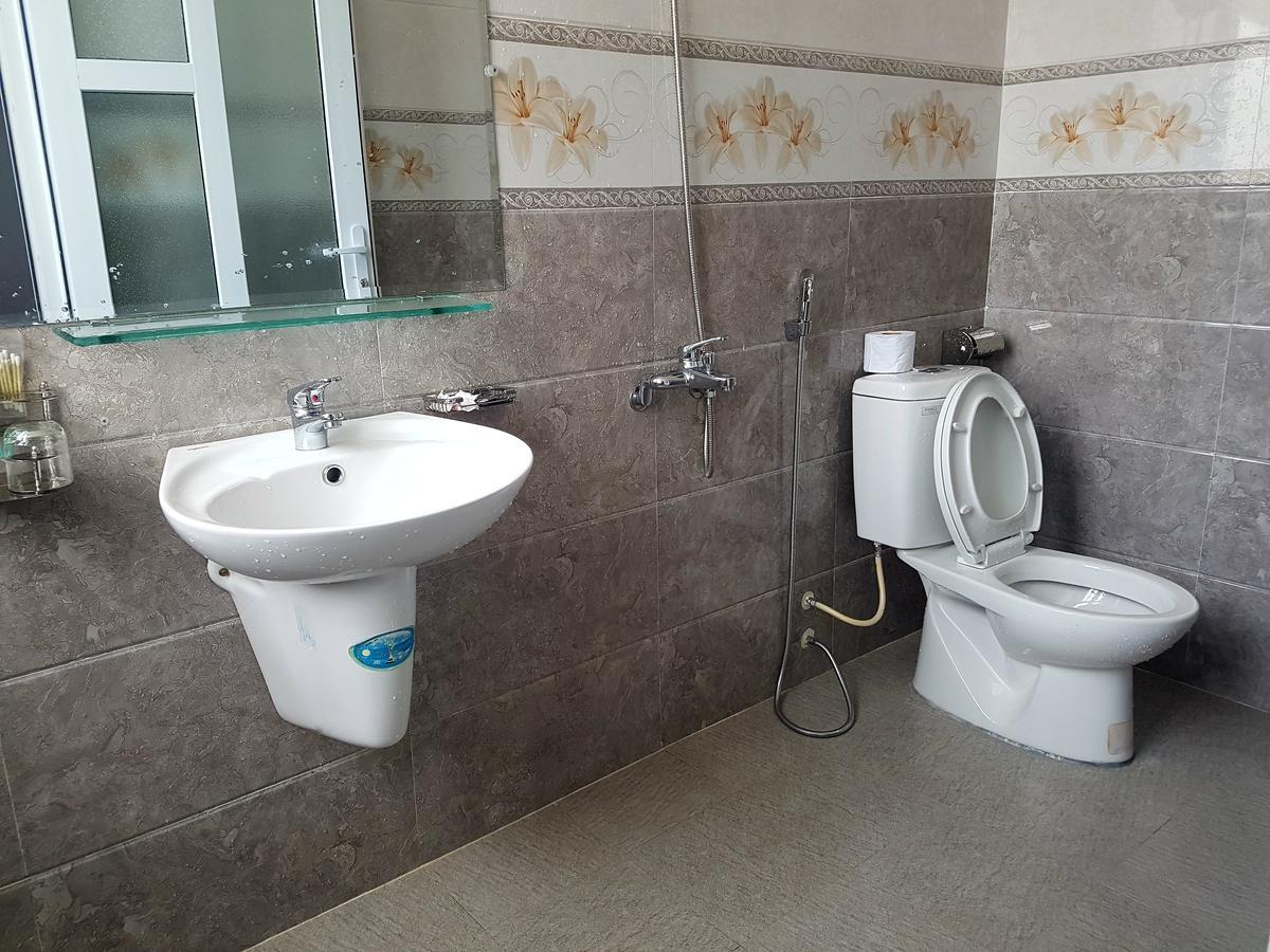 Bac Huong Hotel Kon Tum Eksteriør billede